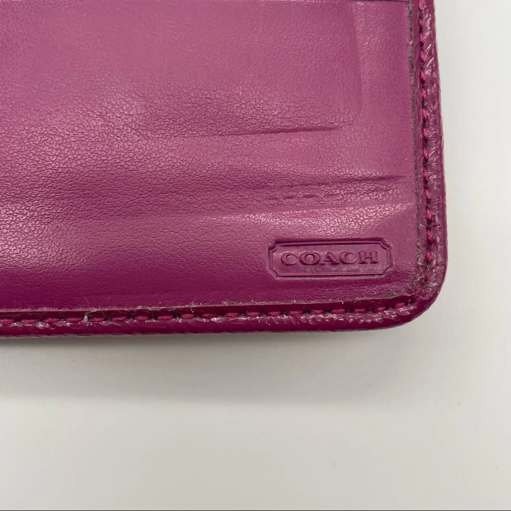 Coach signature accordion zip wallet in tan and fuschia - Picture 5 of 9